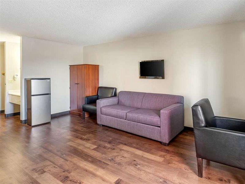 Econo Lodge Firestone Екстер'єр фото
